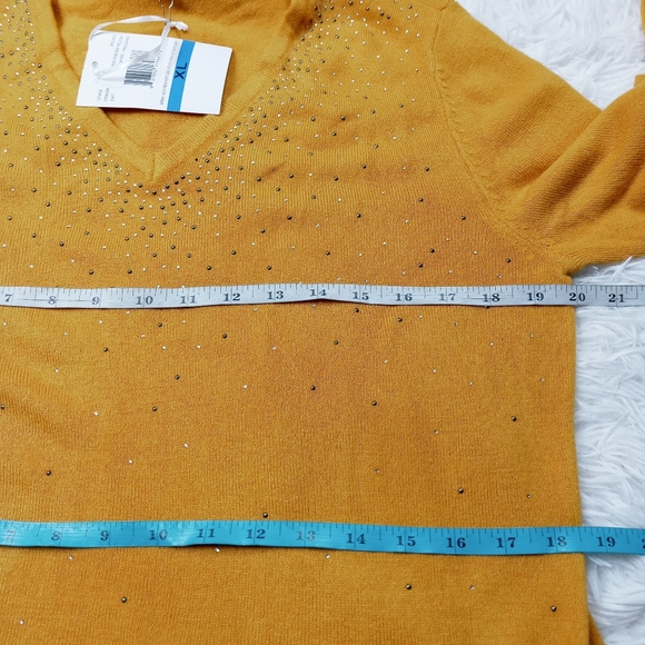 Nwt Carolyn Taylor Golden Yellow Embellished Pullover Sweater With Scarf Size XL - Picture 3 of 7